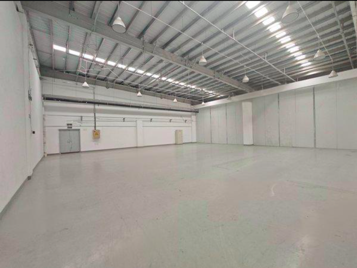 亦莊核心產業園 | 高標準廠房倉庫 2000平內可環評 獨立貨梯物流門 ——7.5-8米層高，毗鄰政務區與商務區，配套齊全，歡迎生產、醫藥、新能源等企業入駐